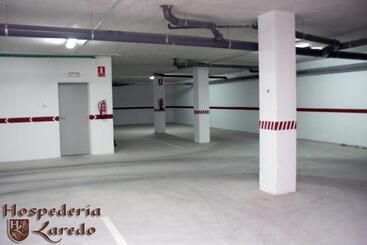 پانسیون Hospederia Laredo