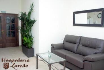 پانسیون Hospederia Laredo