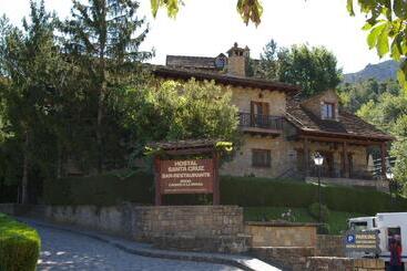 Hosteleria Santa Cruz - Santa Cruz de la Serós