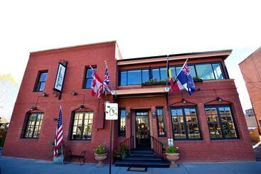 هاستل Chamberlin Inn