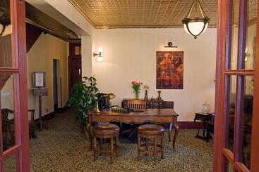 هاستل Chamberlin Inn