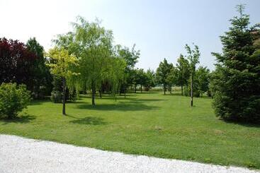 هتل Agriturismo Flabeto