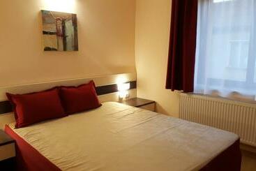 پانسیون Ego Guest House