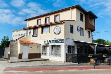 پانسیون Hostal La Concha
