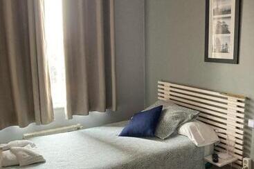 پانسیون Hostal La Concha