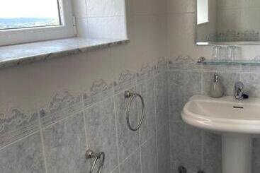 پانسیون Hostal La Concha
