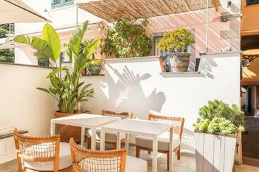 پانسیون La Torretta Lodge