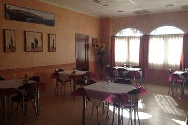 Pension Cuatro Vientos