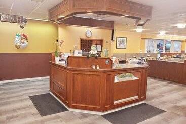هاستل Moosomin Country Squire Inn
