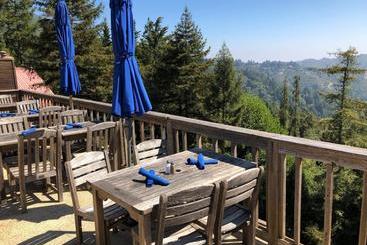 هاستل Mountain Home Inn