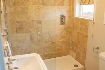 هاستل Rooms At The Rosebery