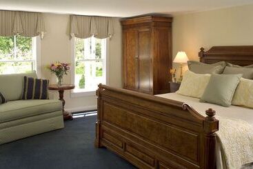 هاستل The Inn At Cape Cod