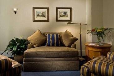 هاستل The Inn At Cape Cod