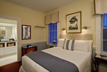 הוסטל The Inn At Cape Cod