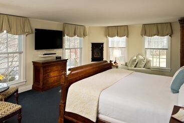 הוסטל The Inn At Cape Cod