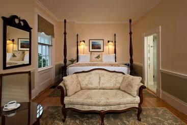 הוסטל The Inn At Cape Cod