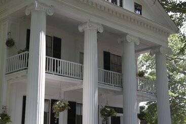 הוסטל The Inn At Cape Cod