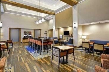 בית מלון כפרי Hampton Inn &  Suites Grants Pass
