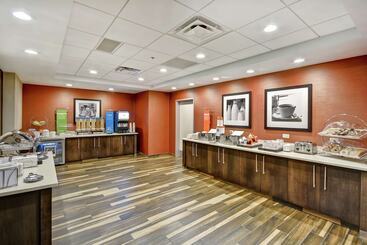בית מלון כפרי Hampton Inn &  Suites Grants Pass