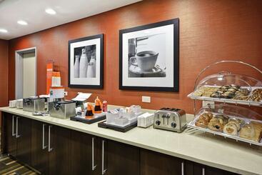 בית מלון כפרי Hampton Inn &  Suites Grants Pass