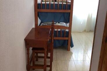 Hostal 82 - Olias del Rey