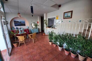 پانسیون Hostal Costa Rica