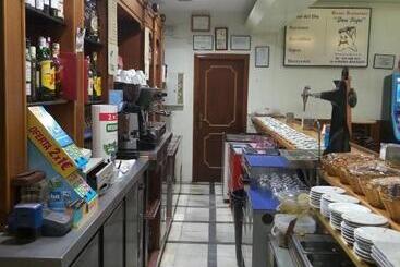 پانسیون Hostal Don Pepe