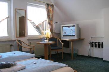 Pension (Hôtel basse catégorie) Tommes Gästehaus Zur Mühle