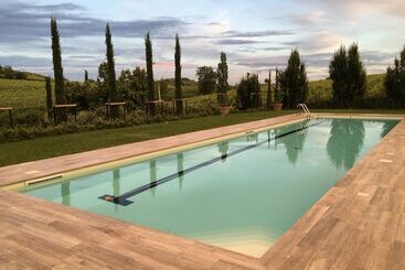 هتل Agriturismo Relais Il Bricco