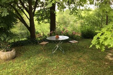 هتل Agriturismo Relais Il Bricco