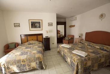 هتل Casa Del Geco