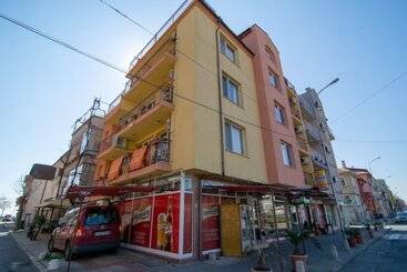 پانسیون Fener Guest House