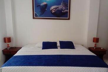 پانسیون Hostal Las Fragatas