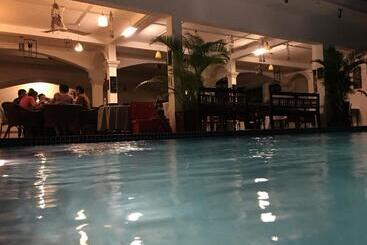 پانسیون Smiley's Guesthouse