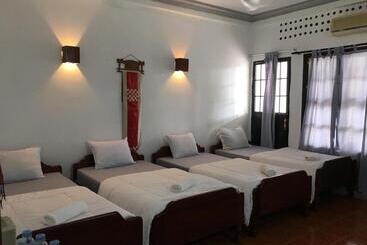 پانسیون Smiley's Guesthouse