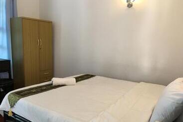 پانسیون Smiley's Guesthouse