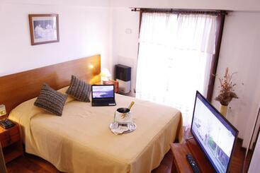 Apart Hotel Family