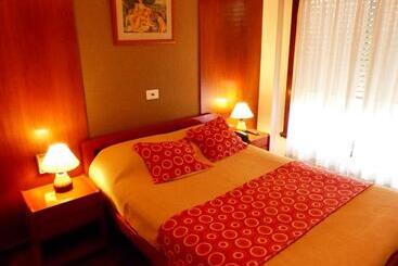 Apart Hotel Family