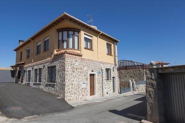 Casa Rural El Mendrugo - Tornadizos de Avila