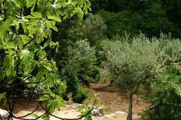 هتل Agriturismo Antonelli Piangevino