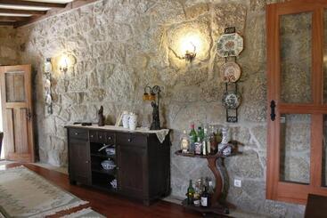 هتل Casa Das Leiras