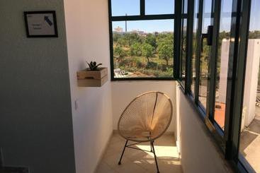 پانسیون Estudios Salinas   Fuseta