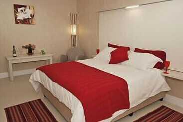پانسیون Elgin Valley Inn