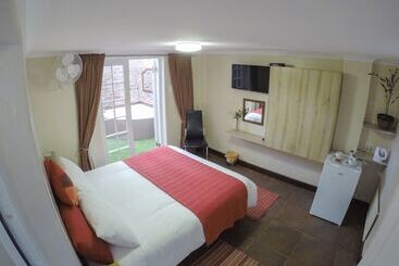 پانسیون Elgin Valley Inn