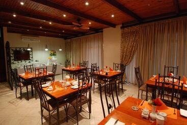 膳宿费 Ya Rena Guest House