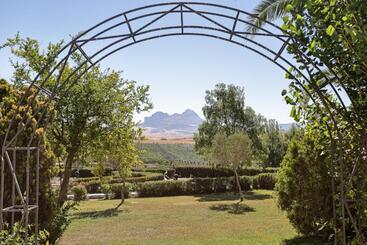 هتل Agriturismo Tenute Pollara