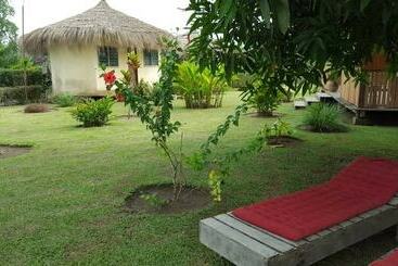 پانسیون Eden Lodge Kribi