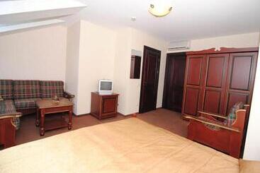 پانسیون Guest House Lotus