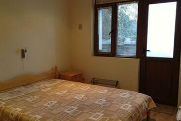 پانسیون Guest Rooms Toni & Miro
