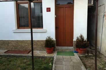 پانسیون Guest Rooms Toni & Miro